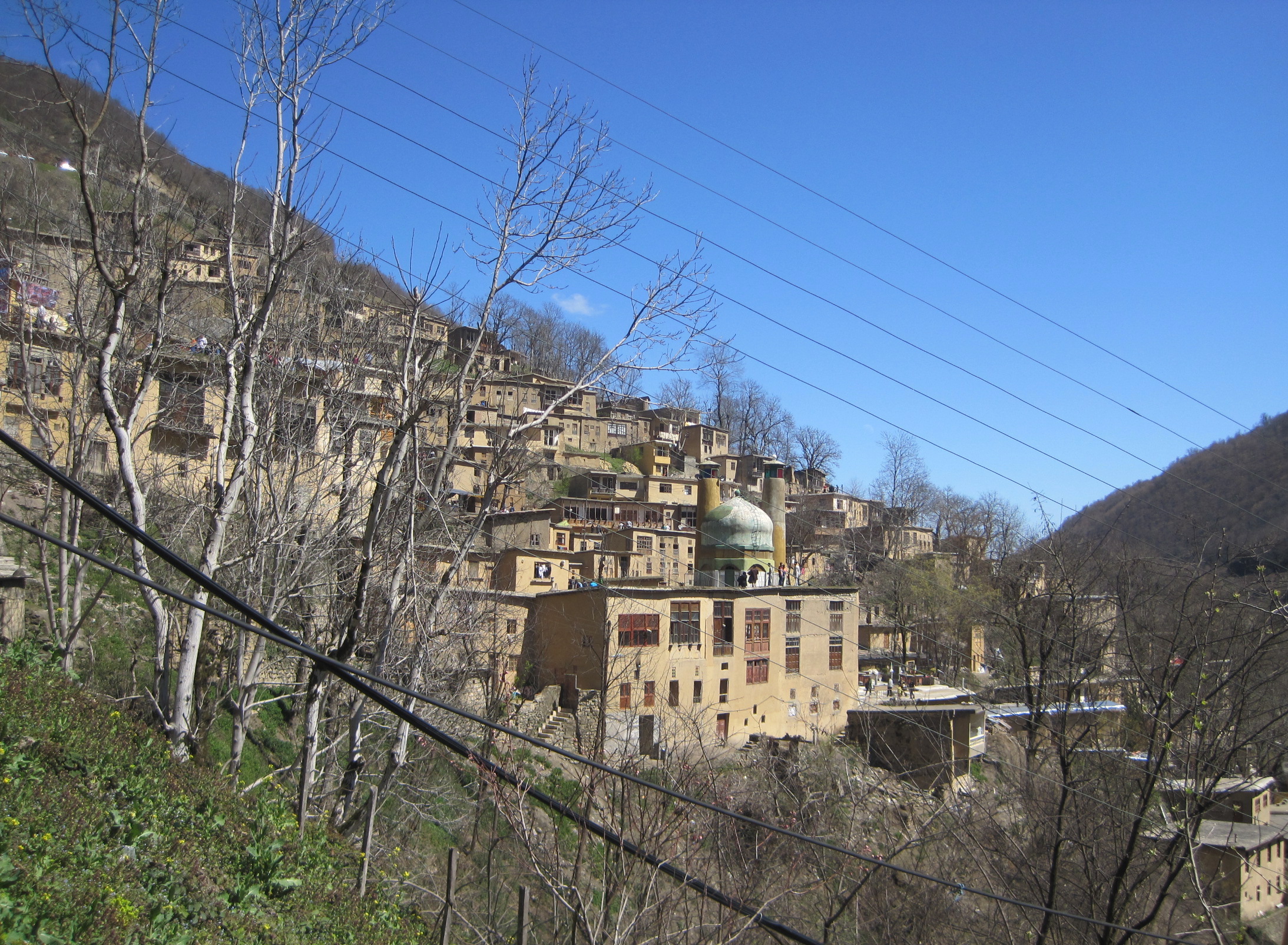 The spectacular architecture of Masuleh: Yard of the above building is the roof of the below building.